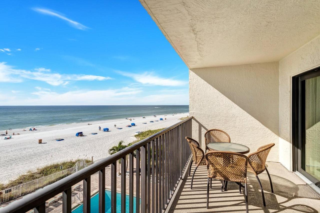 301 Sandy Shores Condos St. Pete Beach Exterior foto