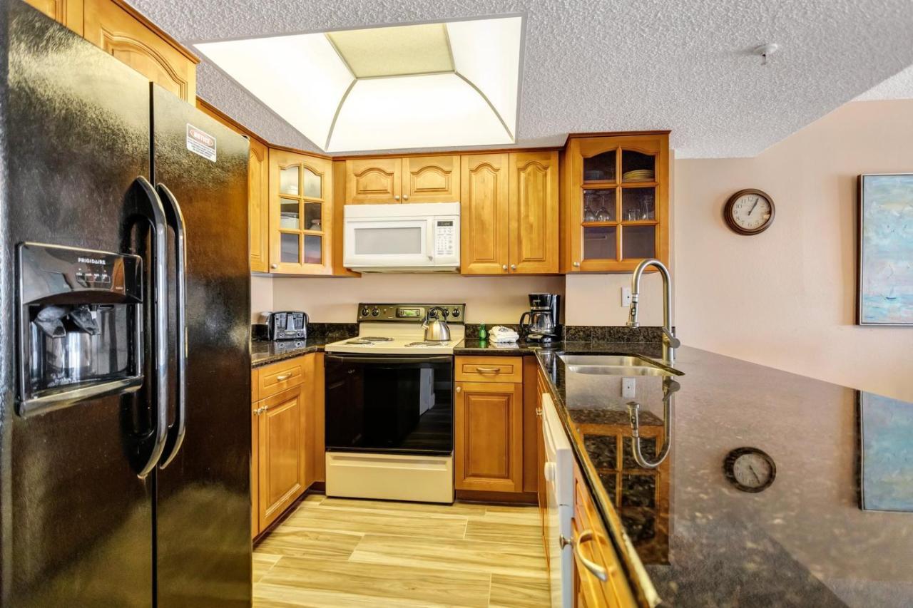 301 Sandy Shores Condos St. Pete Beach Exterior foto